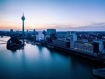 Zdjęcie kierunku: Dusseldorf